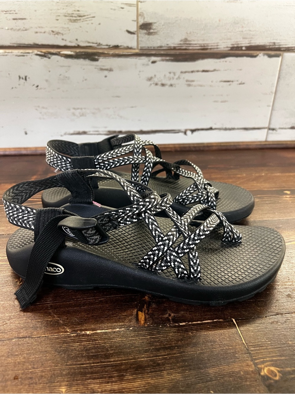 Chaco • ZX/2 Classic • Women's Size 8 • Black Hiking Outdoor Sandals • J106266 - Picture 11 of 12